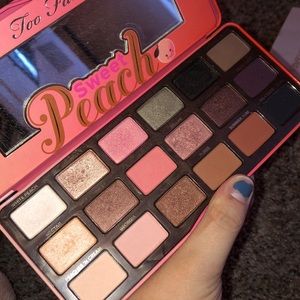 Too Faced Sweet Peach Palette